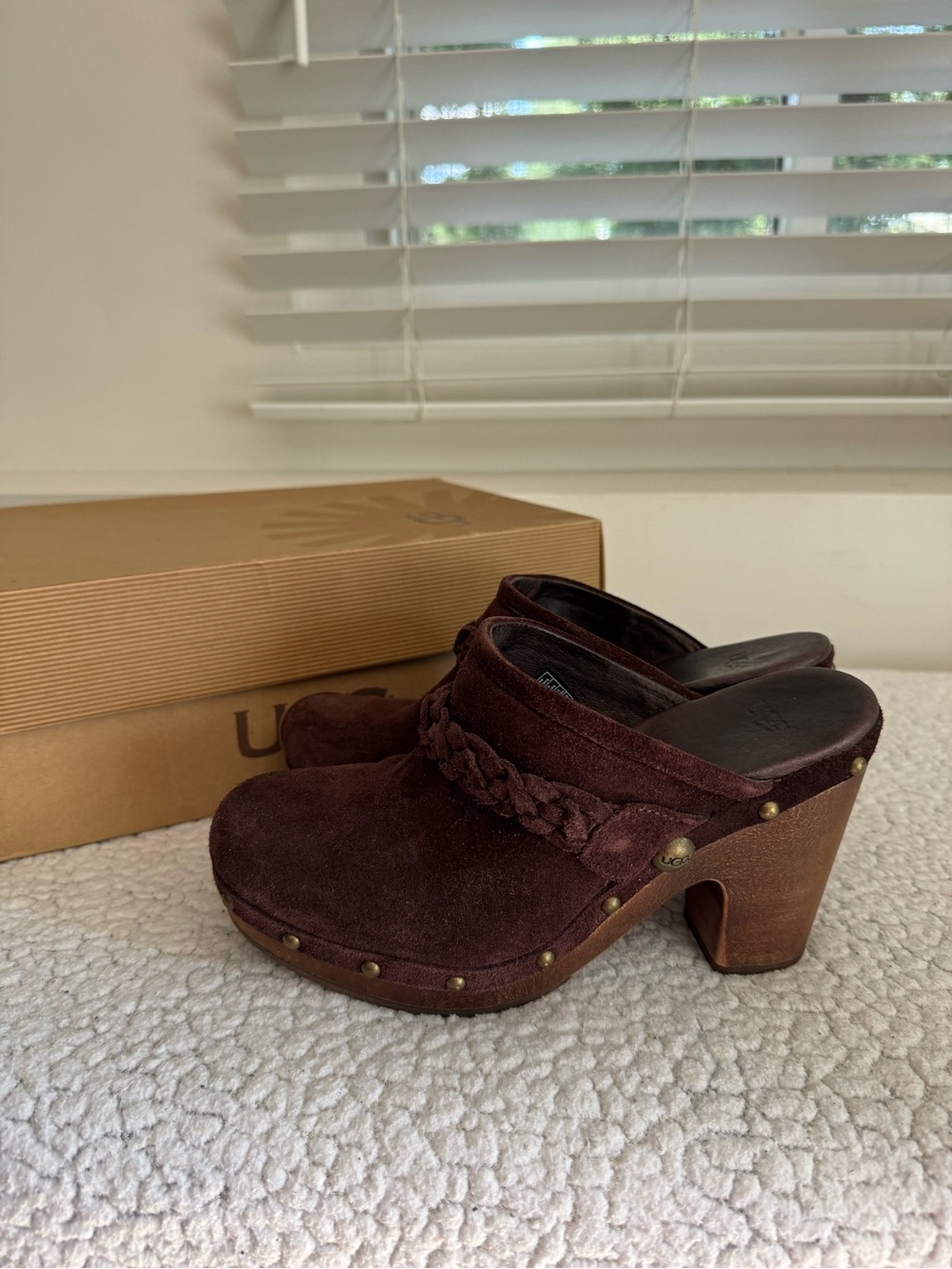 Ugg Kaylee Brown Suede Slip On Heeled Clogs With Studs Size 7